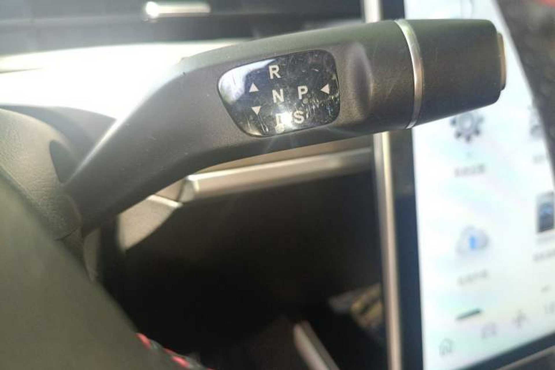 Used NETA V 2022 Long-Range Industry Custom Edition Gear Lever