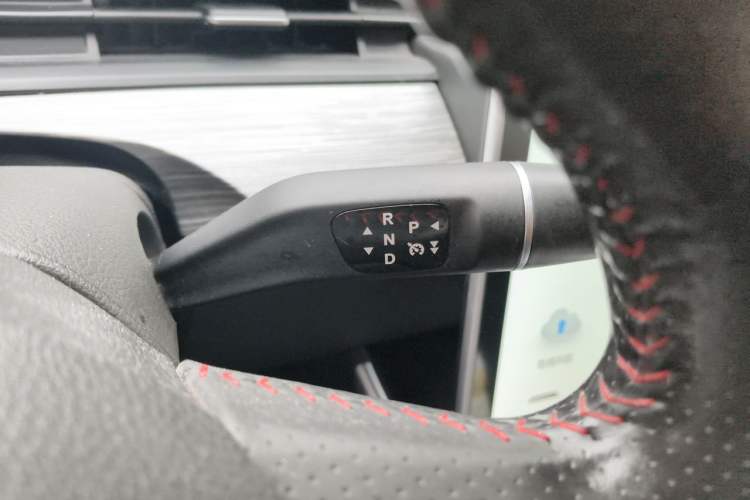Used NETA V 2022 Chao 400 Lite Gear Lever