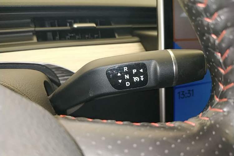 Used NETA V 2022 Chao 400 Lite Gear Lever