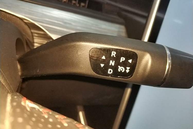 Used NETA V 2022 Chao 400 Lite Gear Lever