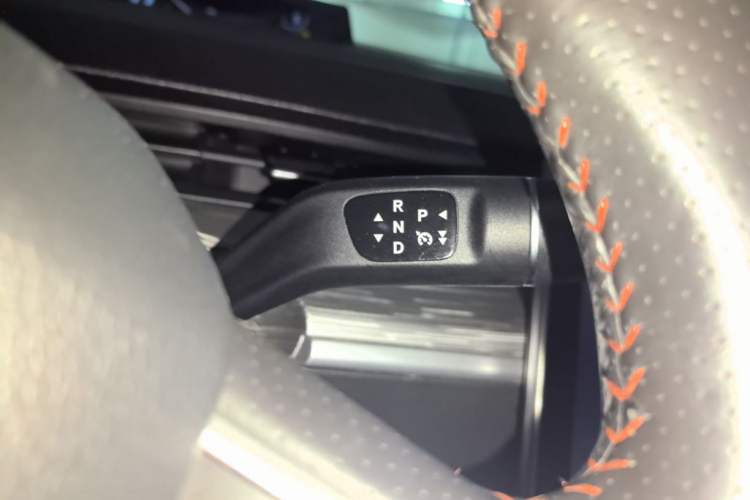 Used NETA V 2022 Chao 400 Lite Gear Lever