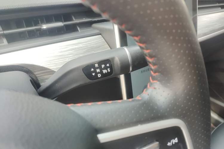 Used NETA V 2022 Chao 400 Gear Lever