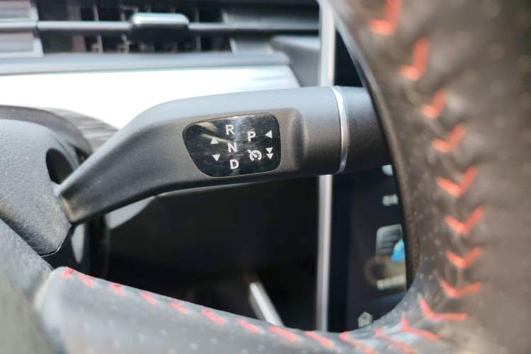 Used NETA V 2022 Chao 400 Lite Gear Lever