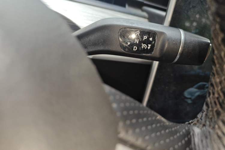Used NETA V 2022 Chao 400 Lite Gear Lever