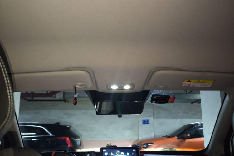 Used NETA V 2022 Chao 400 Lite Headliner