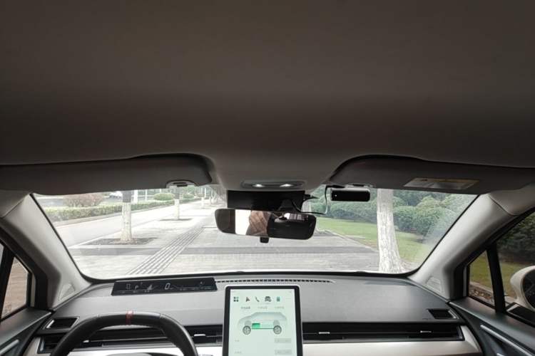 Used NETA V 2022 Long-Range Industry Custom Edition Headliner