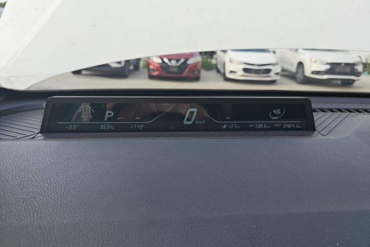 Used NETA V 2022 Standard Range Industry Custom Edition Instrument Cluster