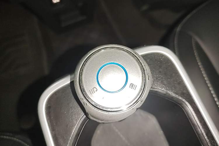 Used NETA V 2022 Chao 400 Lite Interior 1