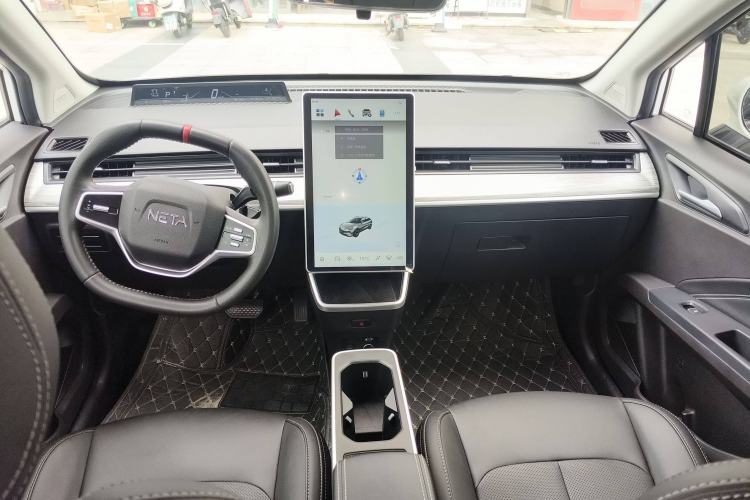 Used NETA V 2022 Chao 400 Lite Interior 2