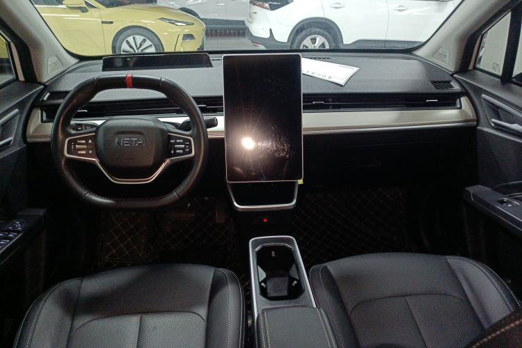 Used NETA V 2022 Pro Long-Range Smart Edition Interior 2