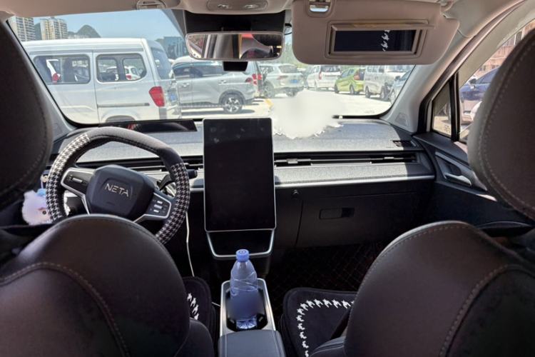 Used NETA V 2022 Chao 400 Lite Interior 2