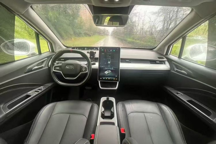 Used NETA V 2022 Chao 400 Lite Interior 2