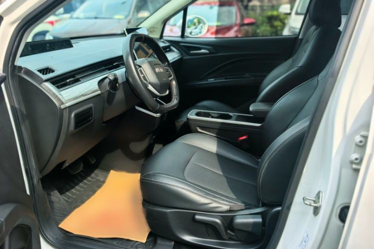 Used NETA V 2022 Chao 400 Pro Interior 2