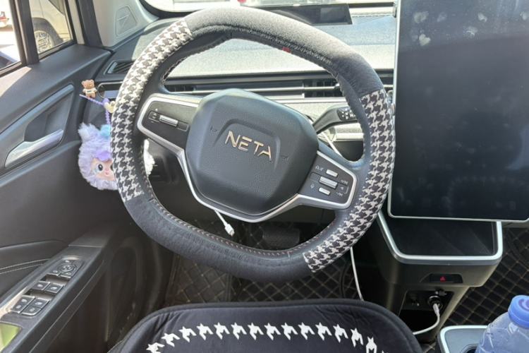 Used NETA V 2022 Chao 400 Lite Interior 3