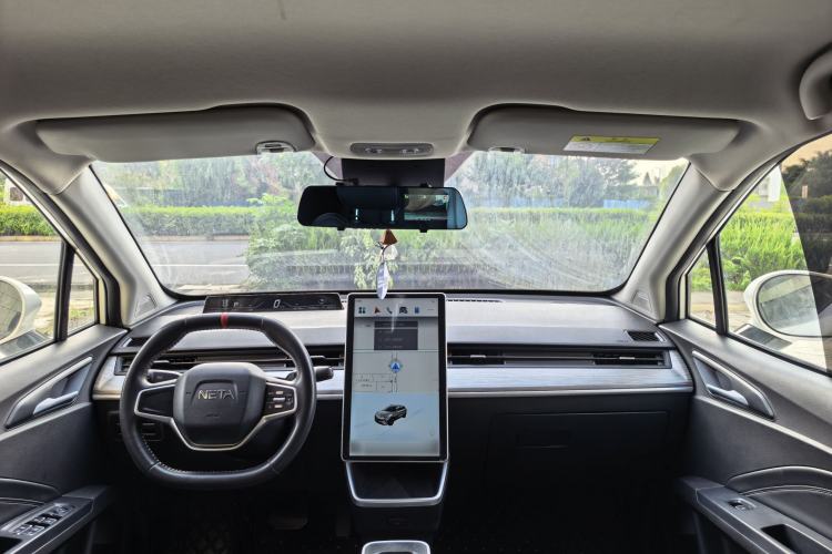 Used NETA V 2022 Chao 300 Lite Ternary Lithium Interior 3
