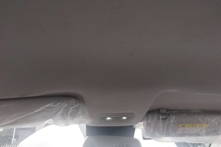 Used NETA V 2022 Pro Long-Range Smart Edition Interior 4
