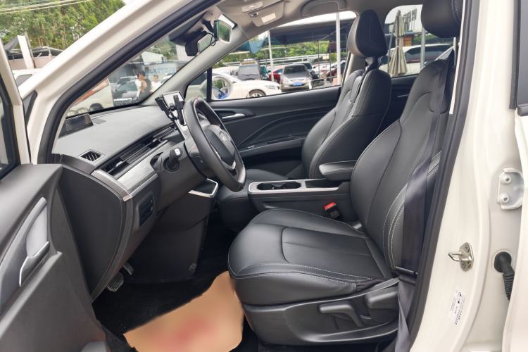 Used NETA V 2022 Chao 400 Lite Interior 4