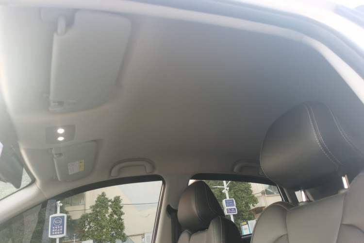 Used NETA V 2022 Chao 300 Lite Lithium Iron Phosphate Interior 4