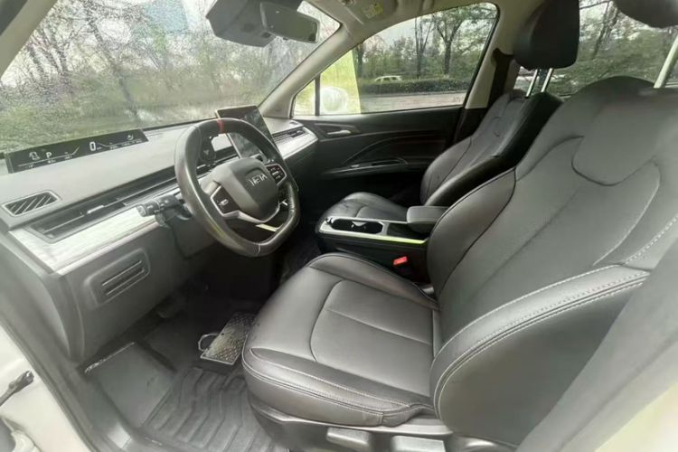 Used NETA V 2022 Chao 400 Lite Interior 6