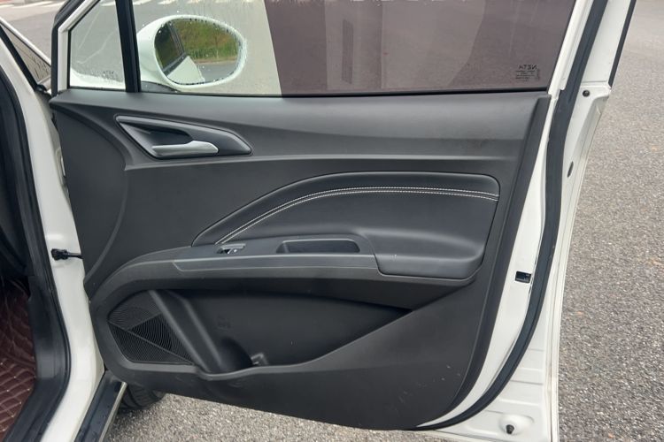 Used NETA V 2022 Chao 300 Lite Ternary Lithium Interior 9