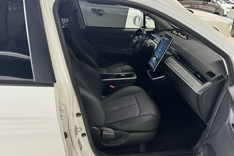 Used NETA V 2022 Chao 400 Lite Interior 9