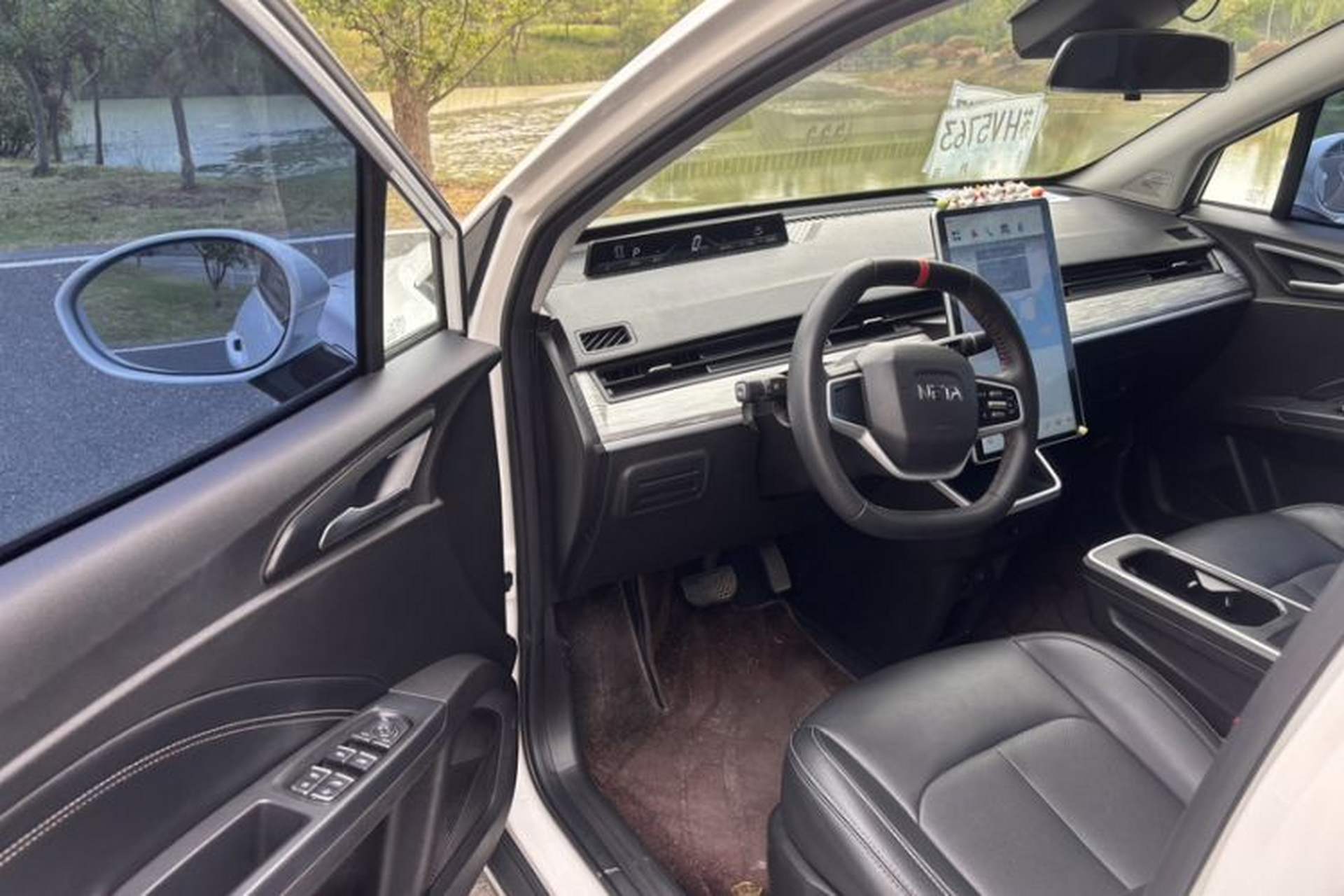 Used NETA V 2022 Chao 300 Lite Ternary Lithium Interior 9