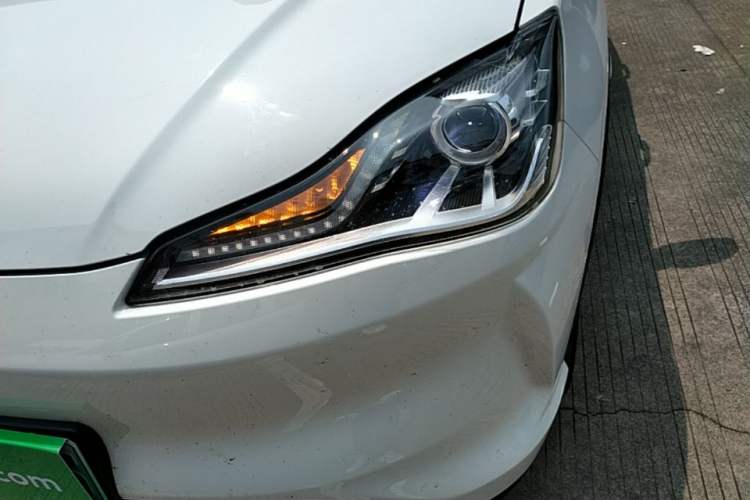 Used NETA V 2022 Standard Range Industry Custom Edition Left Front Headlight