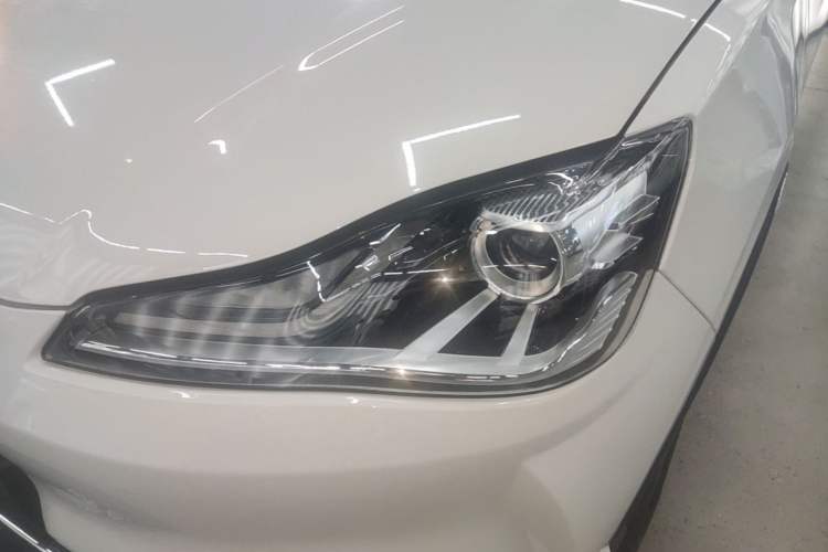 Used NETA V 2022 Chao 400 Lite Left Front Headlight