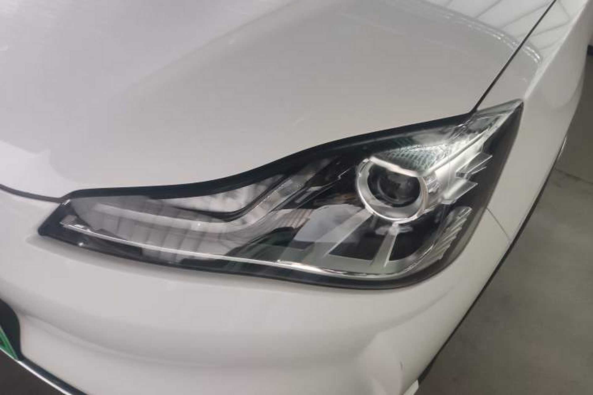 Used NETA V 2022 Chao 300 Lite Ternary Lithium Left Front Headlight