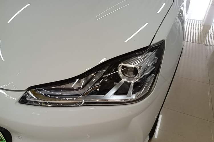 Used NETA V 2022 Chao 400 Lite Left Front Headlight