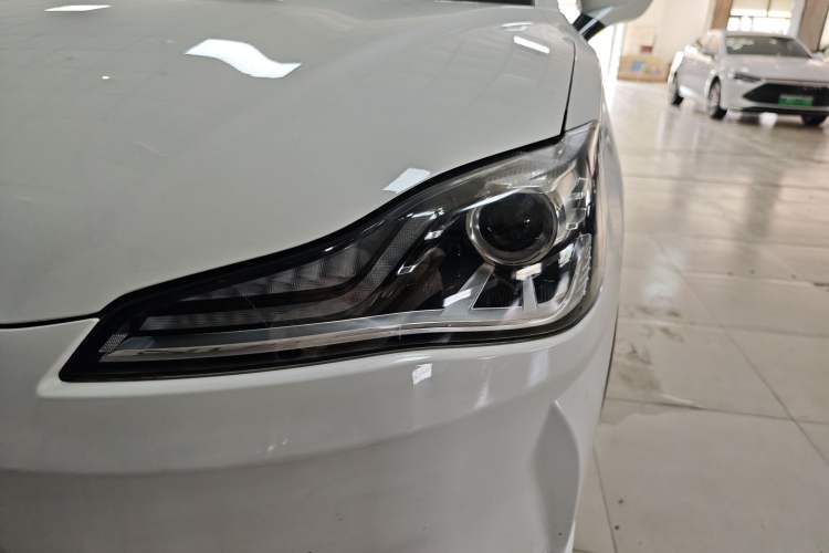 Used NETA V 2022 Long-Range Industry Custom Edition Left Front Headlight