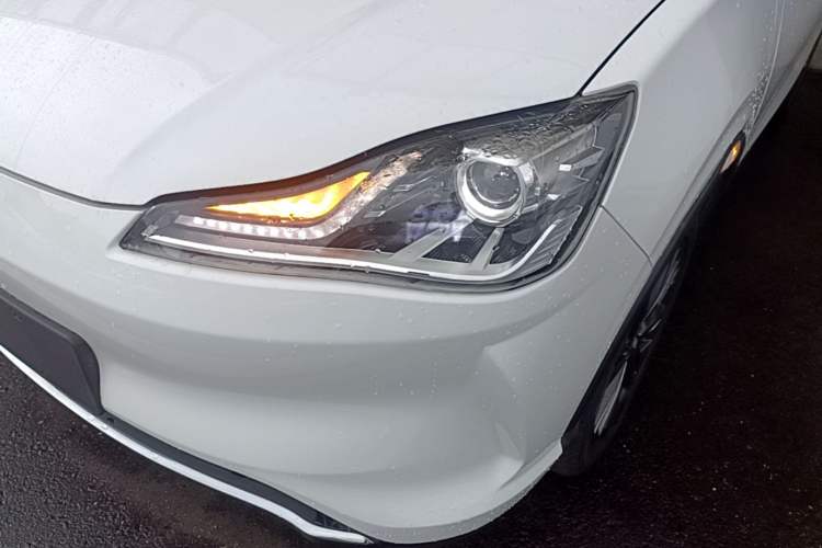 Used NETA V 2022 Chao 400 Pro Left Front Headlight