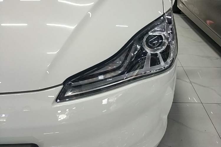 Used NETA V 2022 Chao 400 Lite Left Front Headlight