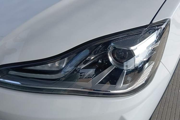 Used NETA V 2022 Chao 400 Lite Left Front Headlight