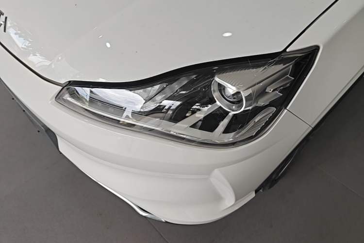 Used NETA V 2022 Chao 400 Lite Left Front Headlight