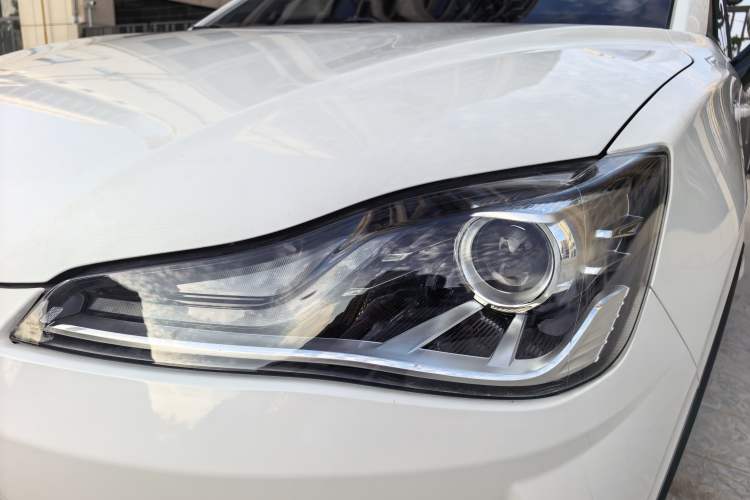 Used NETA V 2022 Chao 300 Lite Ternary Lithium Left Front Headlight