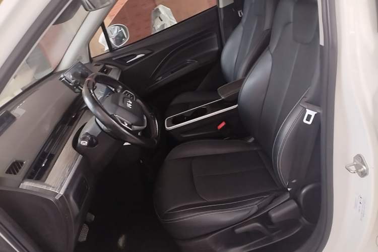 Used NETA V 2022 Chao 400 Lite Left Front Seat