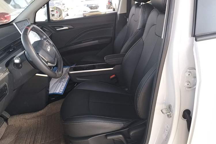Used NETA V 2022 Chao 300 Lite Ternary Lithium Left Front Seat