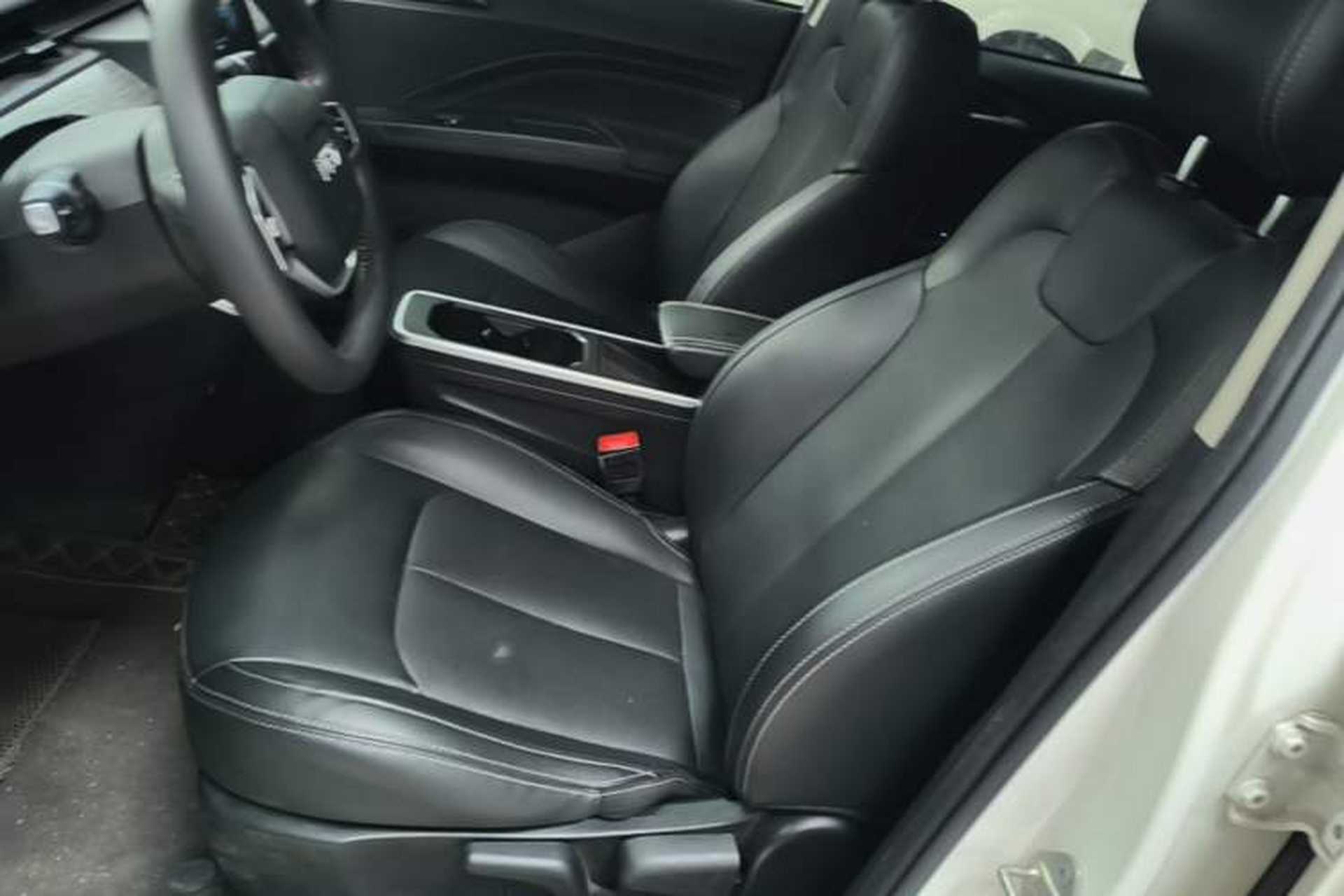 Used NETA V 2022 Chao 400 Lite Left Front Seat