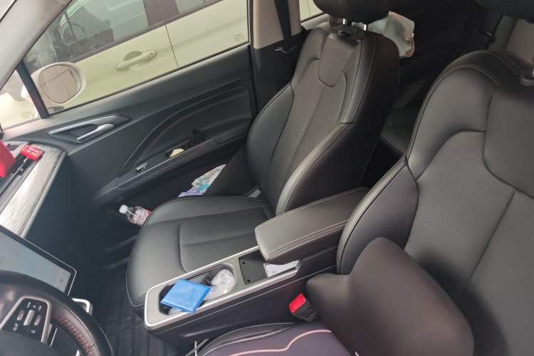 Used NETA V 2022 Chao 400 Lite Left Front Seat