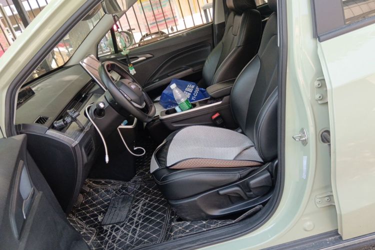 Used NETA V 2022 Chao 400 Lite Left Front Seat