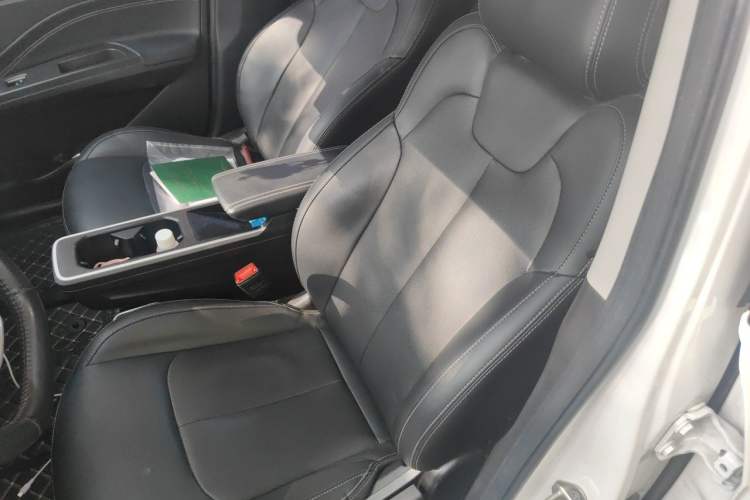 Used NETA V 2022 Chao 300 Industry Edition Left Front Seat