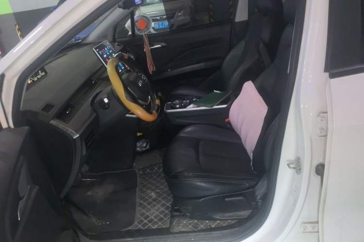 Used NETA V 2022 Chao 300 Lite Ternary Lithium Left Front Seat