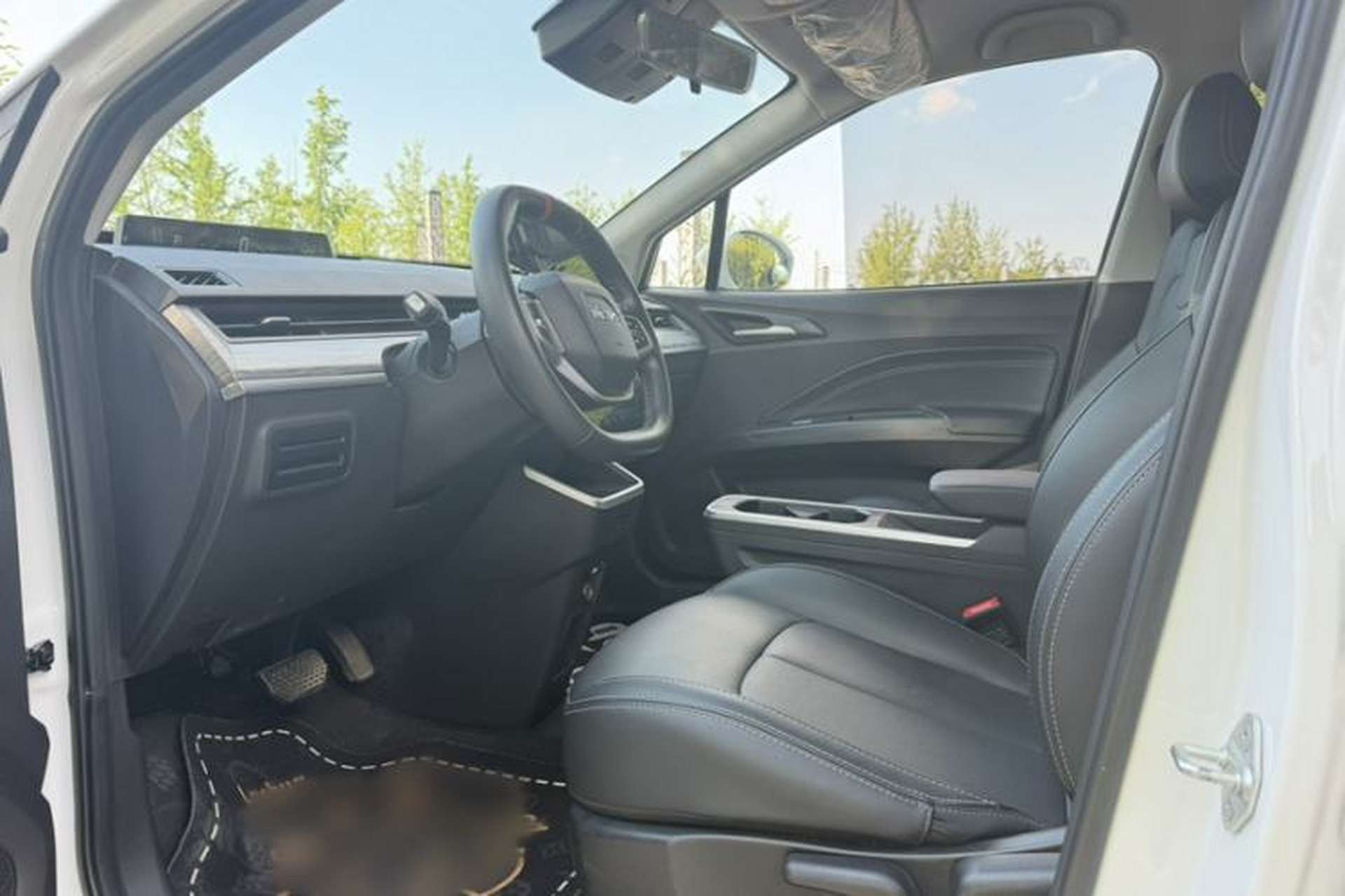 Used NETA V 2022 Chao 400 Lite Left Front Seat