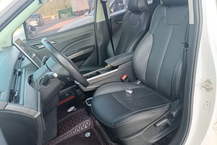 Used NETA V 2022 Chao 400 Lite Left Front Seat