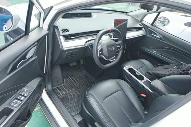 Used NETA V 2022 Chao 400 Lite Left Front Seat