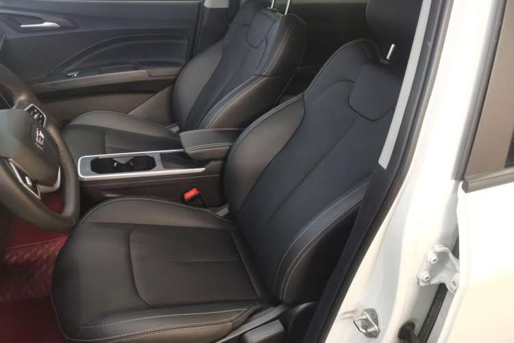 Used NETA V 2022 Chao 400 Lite Left Front Seat