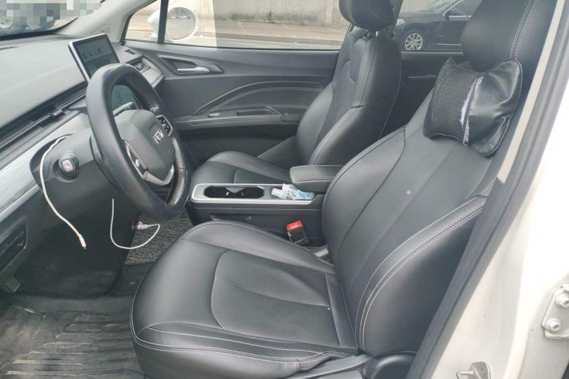 Used NETA V 2022 Chao 400 Lite Left Front Seat