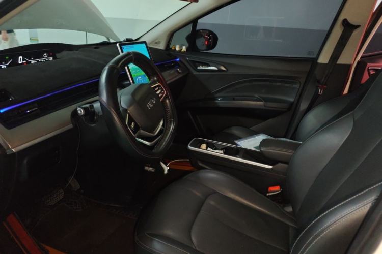 Used NETA V 2022 Pro Long-Range Smart Edition Left Front Seat