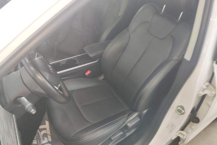 Used NETA V 2022 Chao 400 Lite Left Front Seat